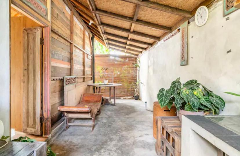 فندق Al-Shifa Healing House Lombok غيلي آير المظهر الخارجي الصورة